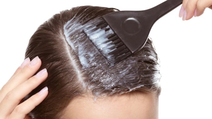 Hair Tips: हेयर पैक लगाते समय इन बातों का जरूर रखें ध्यान, नहीं हो सकता है इन्फेक्शन का खतरा