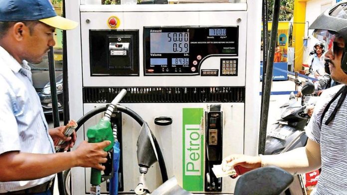 Big NewS! भारत में जल्द ही कम हो सकते हैं पेट्रोल-डीजल के दाम? तेल उत्पादक देशों ने लिया ये बड़ा फैसला, जानिए वजह