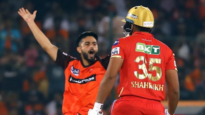 Mayank Markande: मयंक मारकंडे की magical bowling से ढेर हो गई पंजाब किंग्स, इस हार से गब्बर की टीम को पॉइंट टेबल में लगा जोरदार झटका