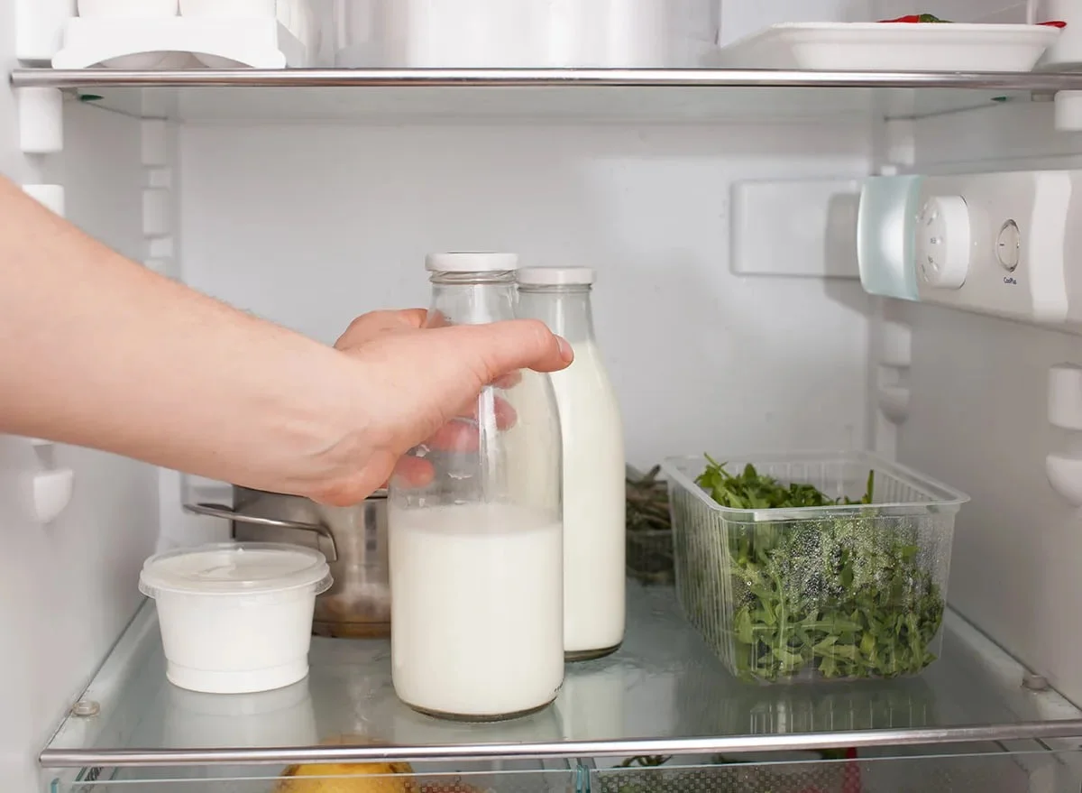 क्या दूध अक्सर फ्रिज में रखने पर भी फट जाता है? आजमाएं ये उपाय, दूध रहेगा हमेशा ताजा