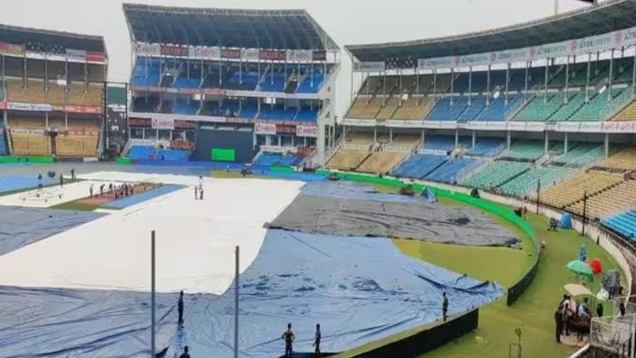 IND vs AUS Weather Report: क्या बारिश में धुल जाएगा भारत बनाम ऑस्ट्रेलिया का तीसरा वनडे? जानिए कैसा है राजकोट का मौसम