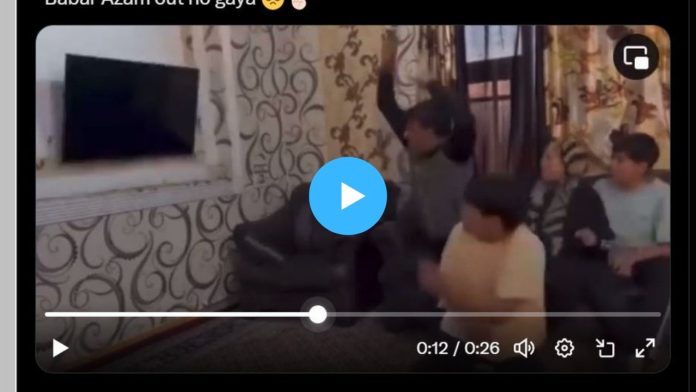 IND vs PAK Video: Pakistan got a shock in the form of Babar Azam, then a little fan broke the TV, watch viral video