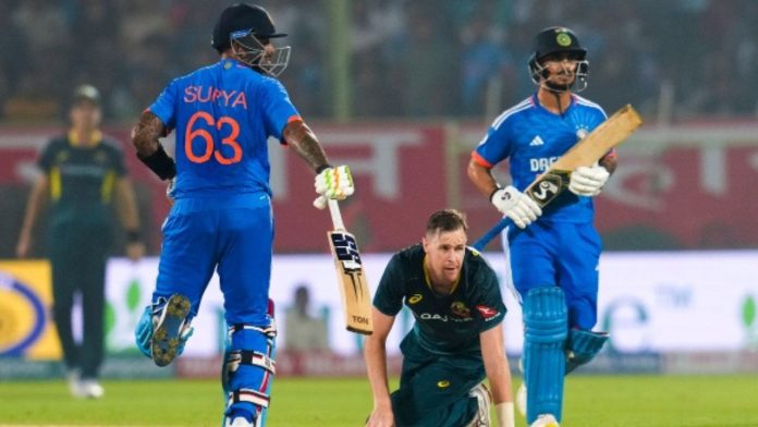 भारत से लगातार दो मैच हारने के बाद बौखलाई ऑस्ट्रेलिया, बीच सीरीज बदल दिया टी20 स्क्वॉड
