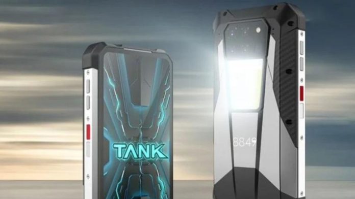 Strong smartphone like iron with 200MP camera, will last for 75 days on one charge