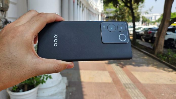 iQOO Z7 Pro पर शानदार ऑफर, जानिए कीमत से लेकर सभी डिटेल्स
