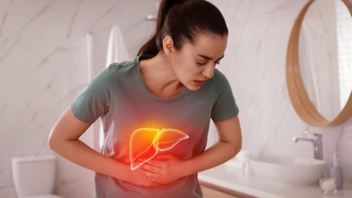 Stomach liver problem : पेट में हो रहा है दर्द, तो आप भी हो सकती है लीवर की ये समस्या