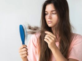 Hair Fall Remedy क्या आपके बाल बहुत ज़्यादा झड़ रहे हैं नारियल तेल में ये छोटी सी चीज़ मिलाकर लगाने से 7 दिन में ही रुक जाएँगे!