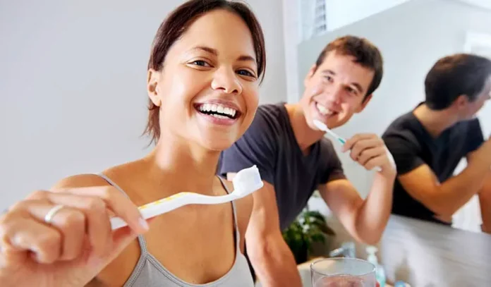 Homemade Herbal Toothpaste अपने दांतों की सभी समस्याओं से छुटकारा पाएं! घर पर हर्बल टूथपेस्ट बनाएं